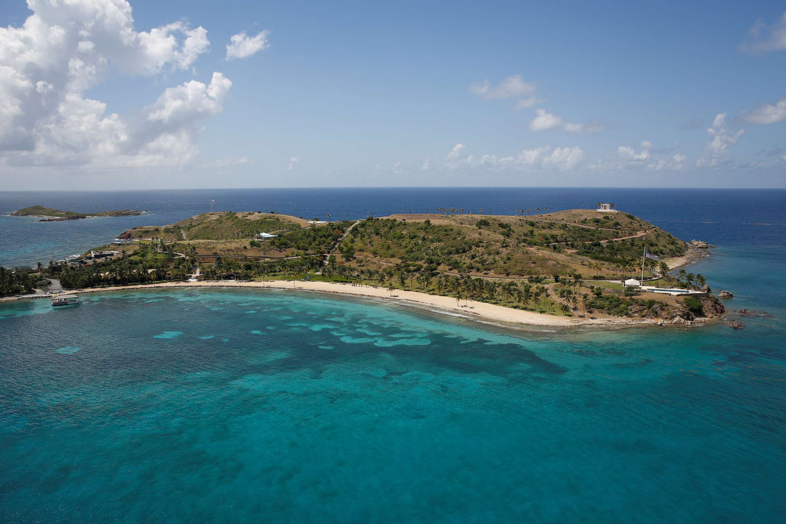 Остров там. Остров Джеффри. Epstein Island +18 Jeffrey. Остров Эпстейн. Little Saint James, u.s. Virgin Islands.