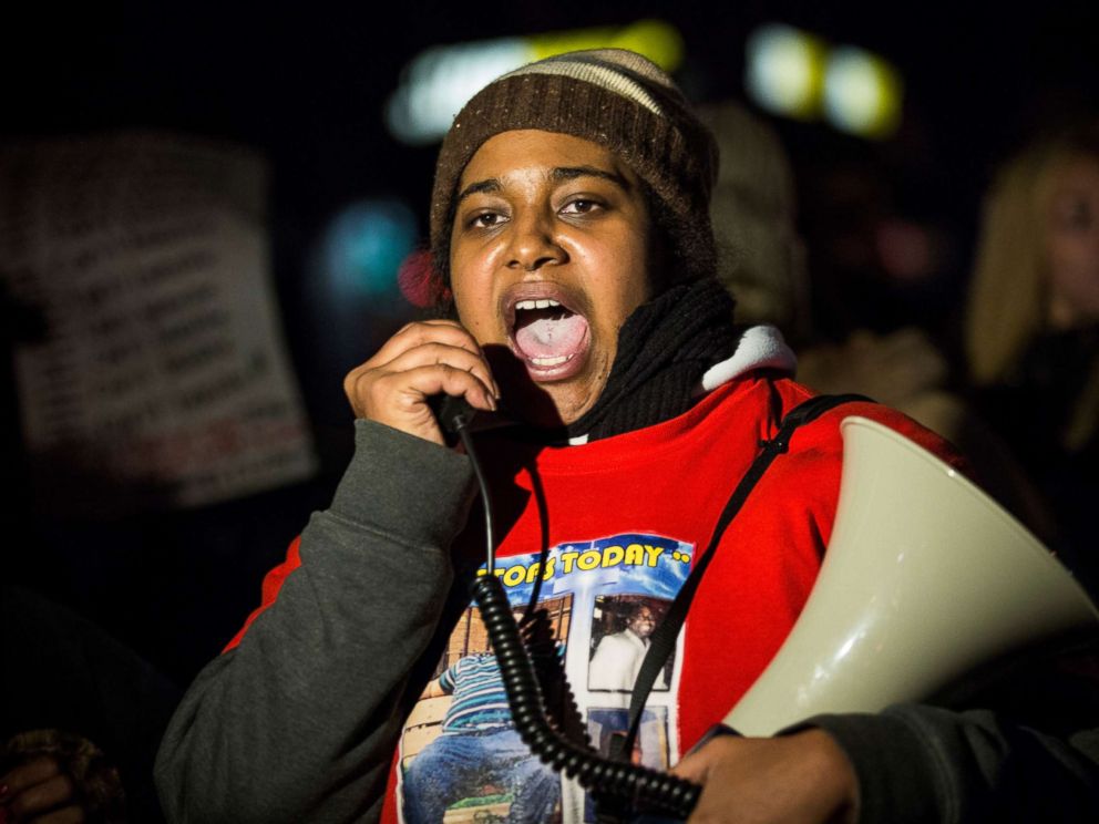 PHOTO: Erica Garner leads a march of people protesting the Staten Island, New York grand jurys decision not to indict a police officer involved in the choke-hold death of her father Eric Garner in July, on Dec. 11, 2014.