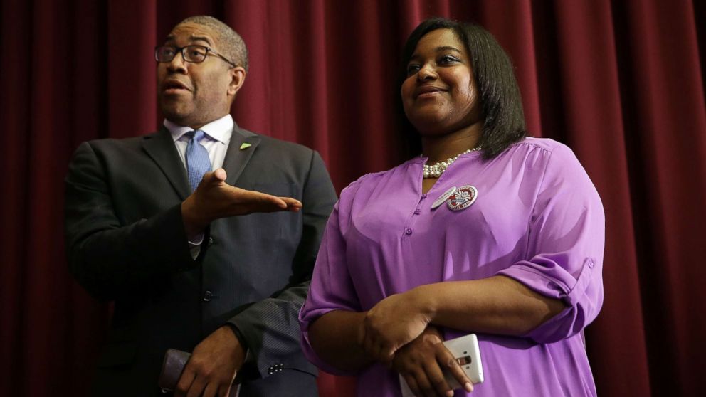 PHOTO: Erica Garner, (R), campaigns for Democratic presidential candidate Sen. Bernie Sanders during a campaign event at University of South Carolina, Feb. 16, 2016 in Columbia, S.C. 