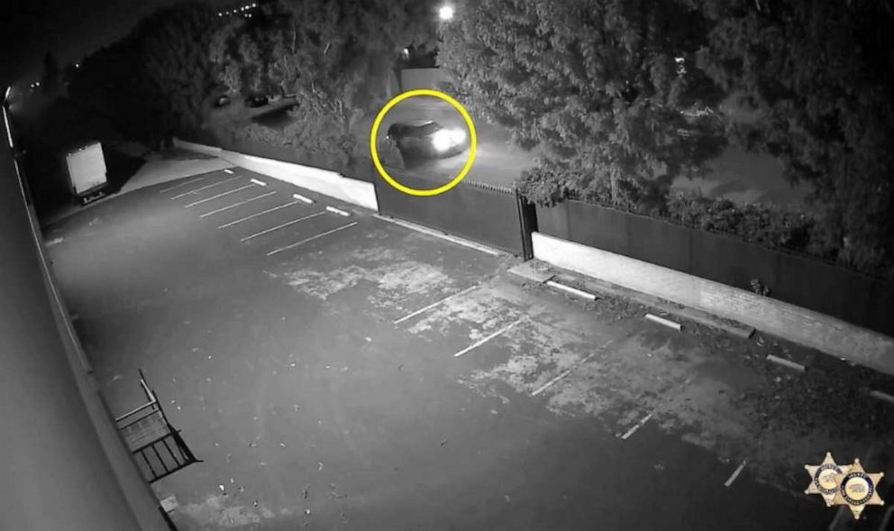 PHOTO: Sheriff's officials are searching for the driver of a light SUV who may have witnessed a double murder in Carson, Calif.,  Dec. 15, 2019.
