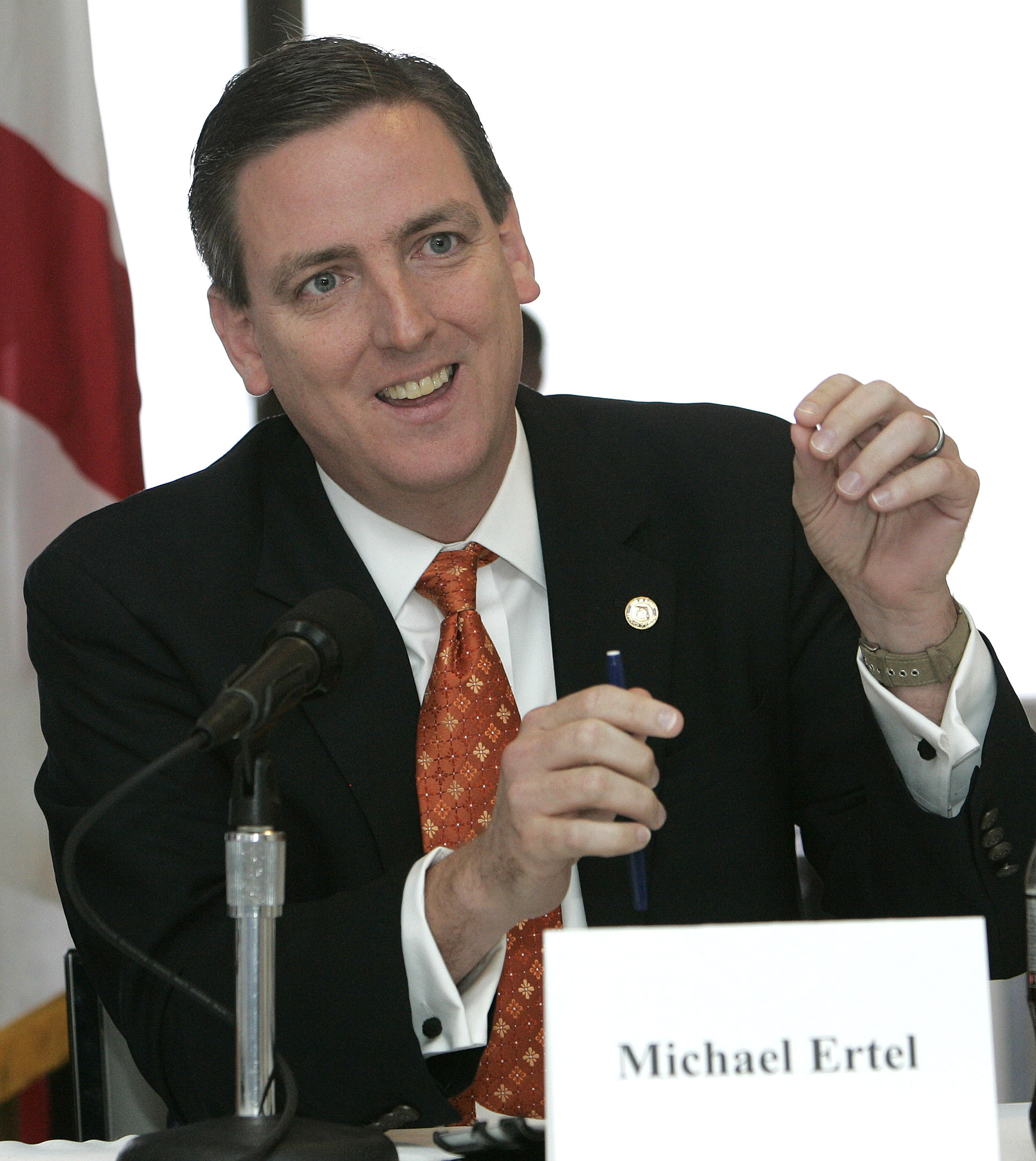 PHOTO: Michael Ertel speaks during a panel discussion on election problems at a pre-legislative news conference in Tallahassee, Fla., Jan. 30, 2013.