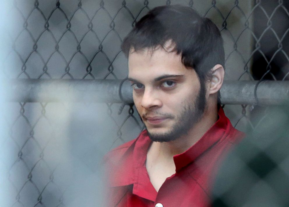 PHOTO: Esteban Santiago is taken from the Broward County main jail as he is transported to the federal courthouse in Fort Lauderdale, Fla., Jan. 9, 2017.