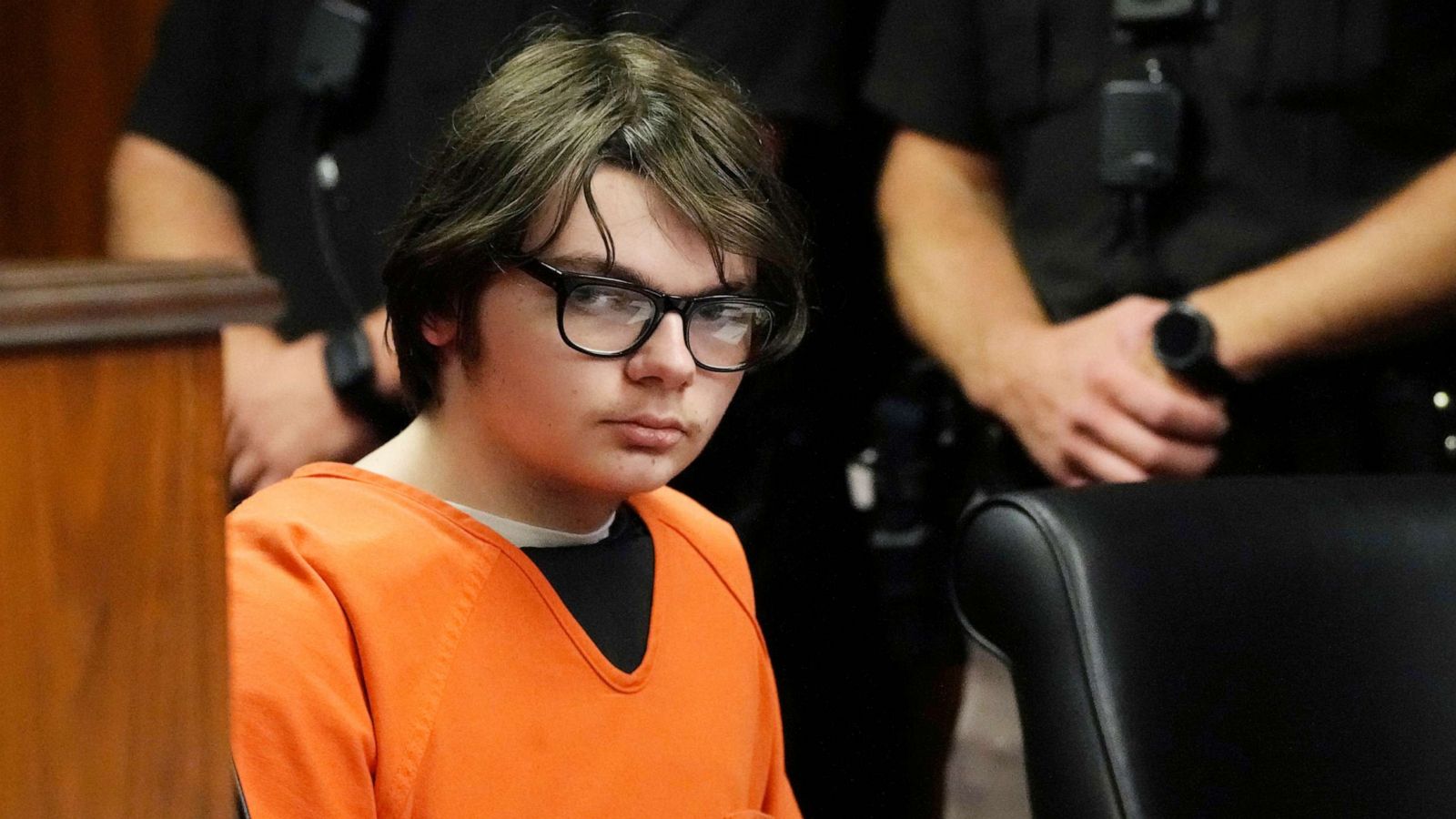 Judge rules school shooter Ethan Crumbley can be sentenced to life without  parole - ABC News