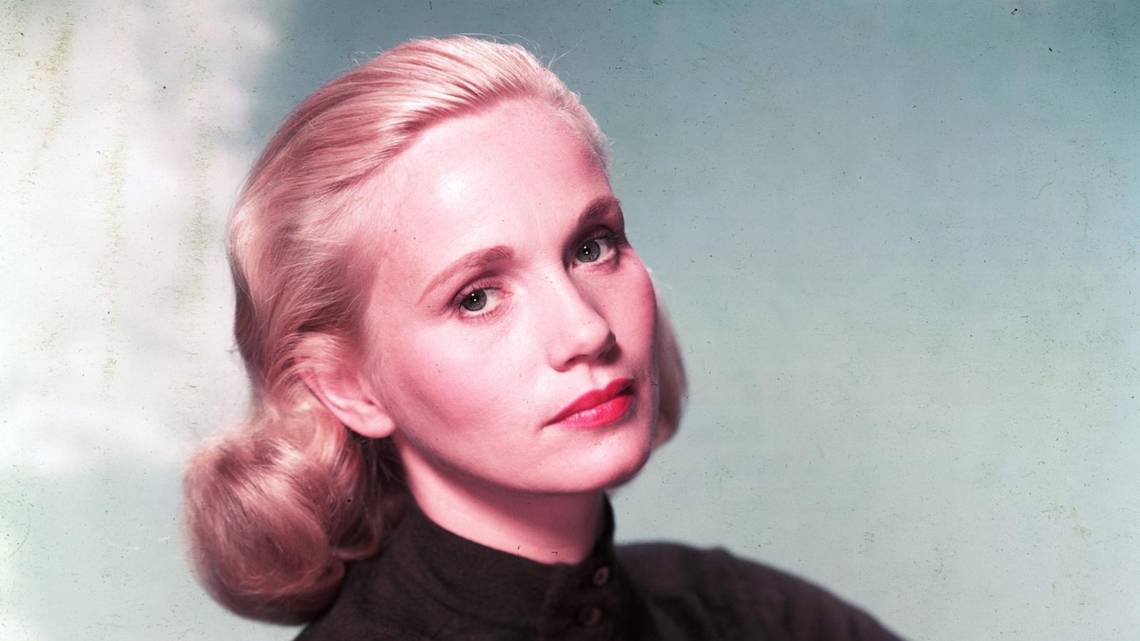 Eva Marie Saint, star of 'North by Northwest,' 'On the Waterfront,' dies at 102