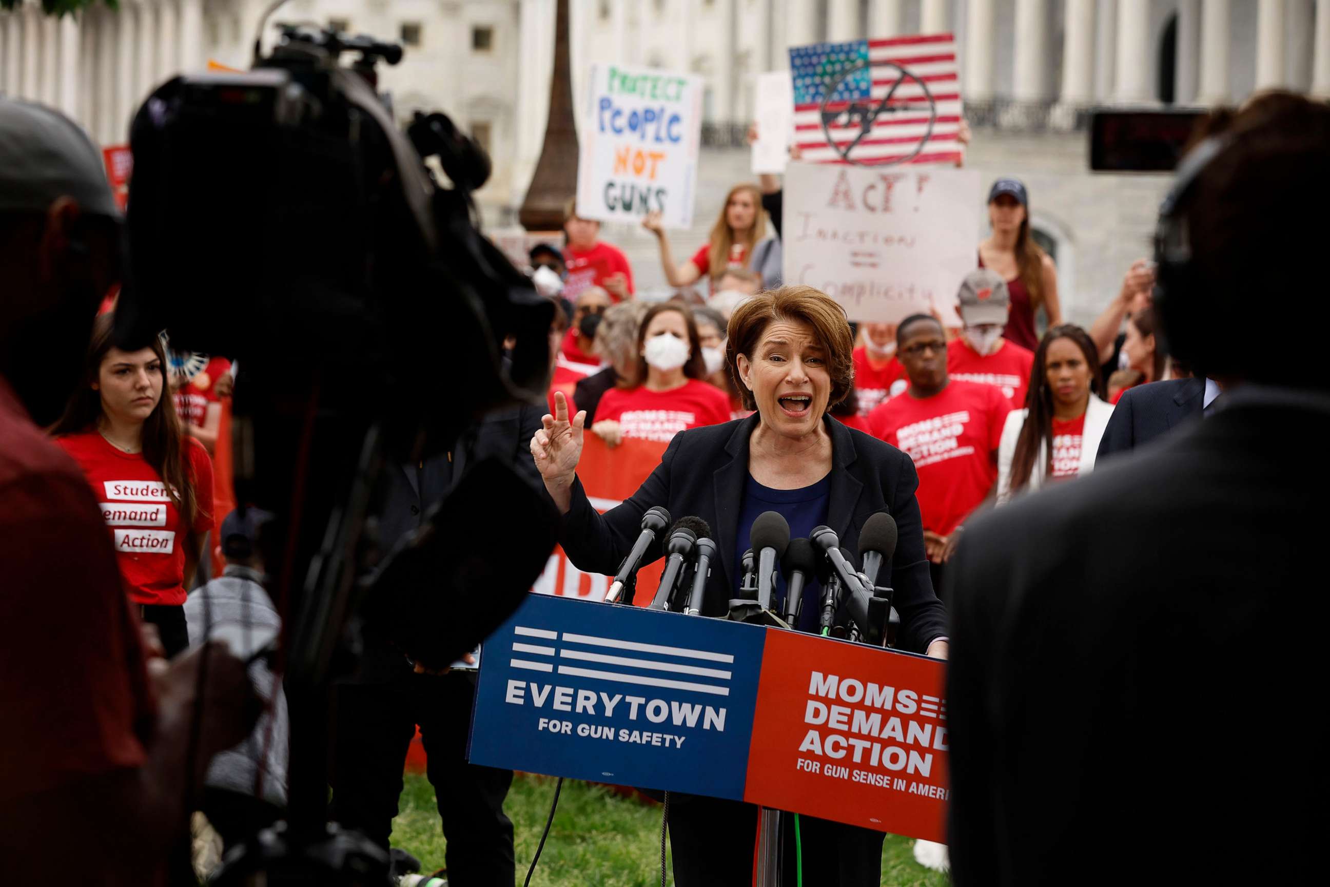 PHOTO: Sen. Amy Klobuchar addresses a rally with fellow Congressional Democrats and gun control advocacy groups outside the U.S. Capitol, May 26, 2022 in Washington.