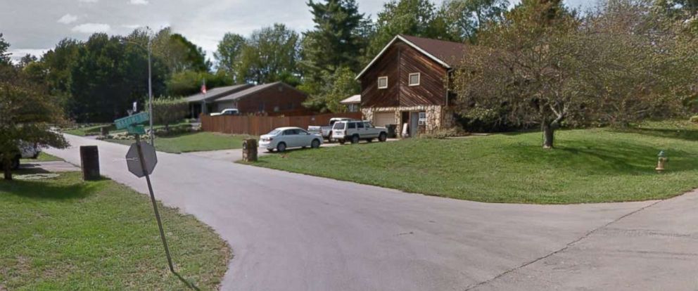 3 injured when lighter explodes at estate sale in Lexington, Kentucky ...