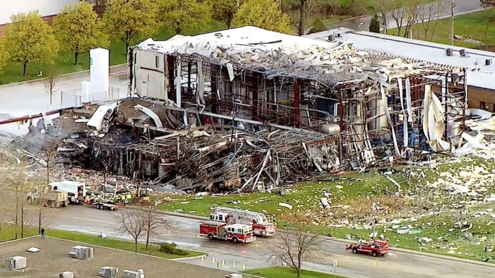 PHOTO: Emergency crews work at the scene of an explosion at a manufacturing plant in Illinois, May 3, 2019.