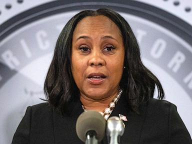 Bank records show Fulton County DA traveled with her top prosecutor, filing says