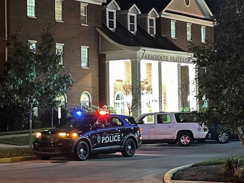 PHOTO: University of Kentucky police investigate the death of student Thomas Hazelwood at the Farmhouse Fraternity in Lexington, Ky., Oct. 18, 2021.