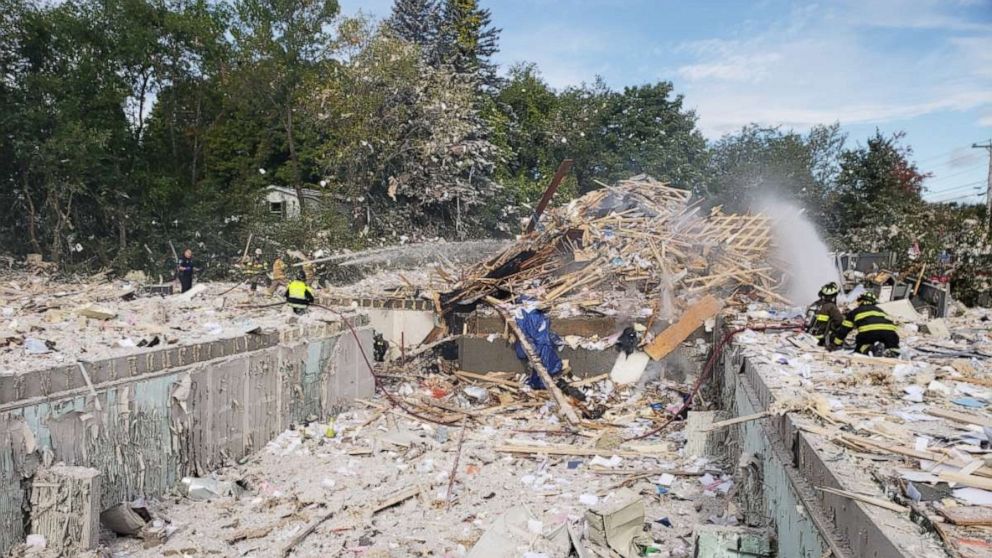 PHOTO: First responders at the scene of an explosion in Farmington, Maine, Sept. 16, 2019.