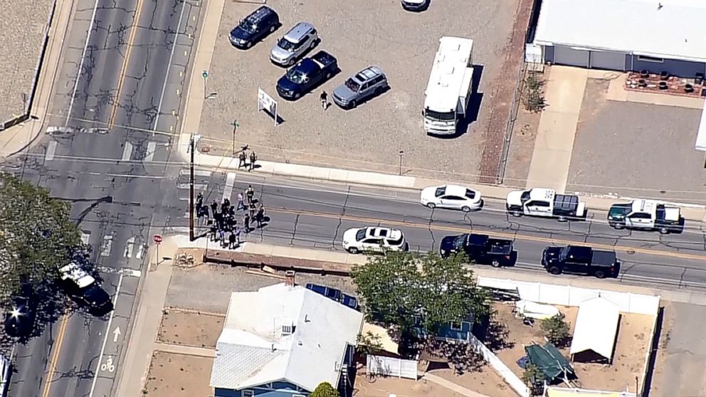 PHOTO: Police on the scene of a shooting in Farmington, N.M., May 15, 2023.