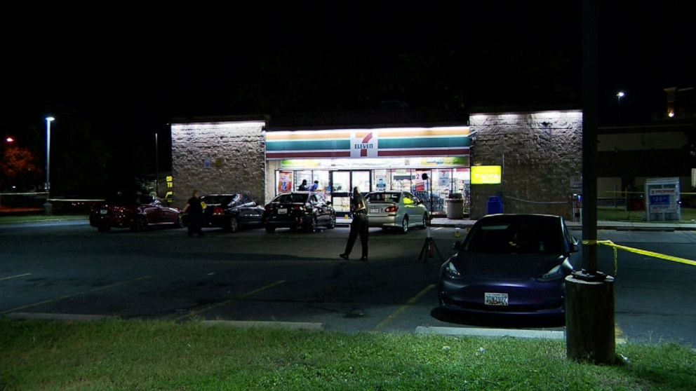 PHOTO: Police investigate a shooting at a 7-Eleven in Capitol Heights, Maryland, Sept. 3, 2022.