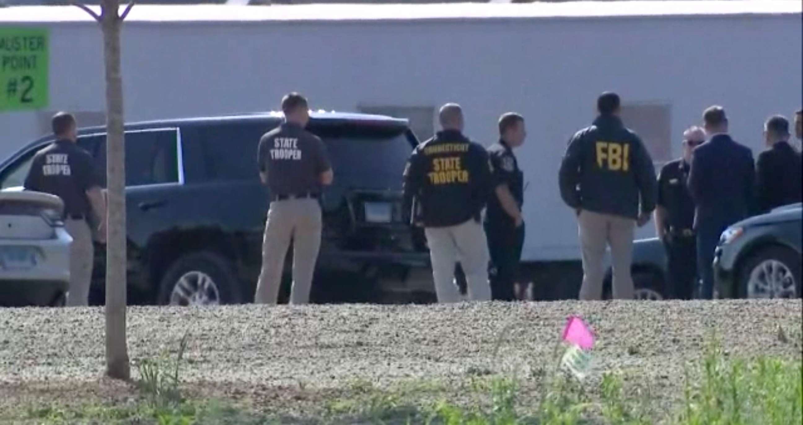 PHOTO: FBI members investigate a noose was discovered at an Amazon construction site in Windsor, Conn., May 19, 2021.