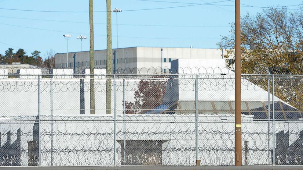 Correctional officers could be compromised, prison services shut off as  government shutdown drags on - ABC News