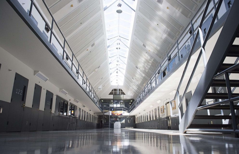 PHOTO: In this July 16, 2015, file photo, a prison cell block is seen at the El Reno Federal Correctional Institution in El Reno, Okla.