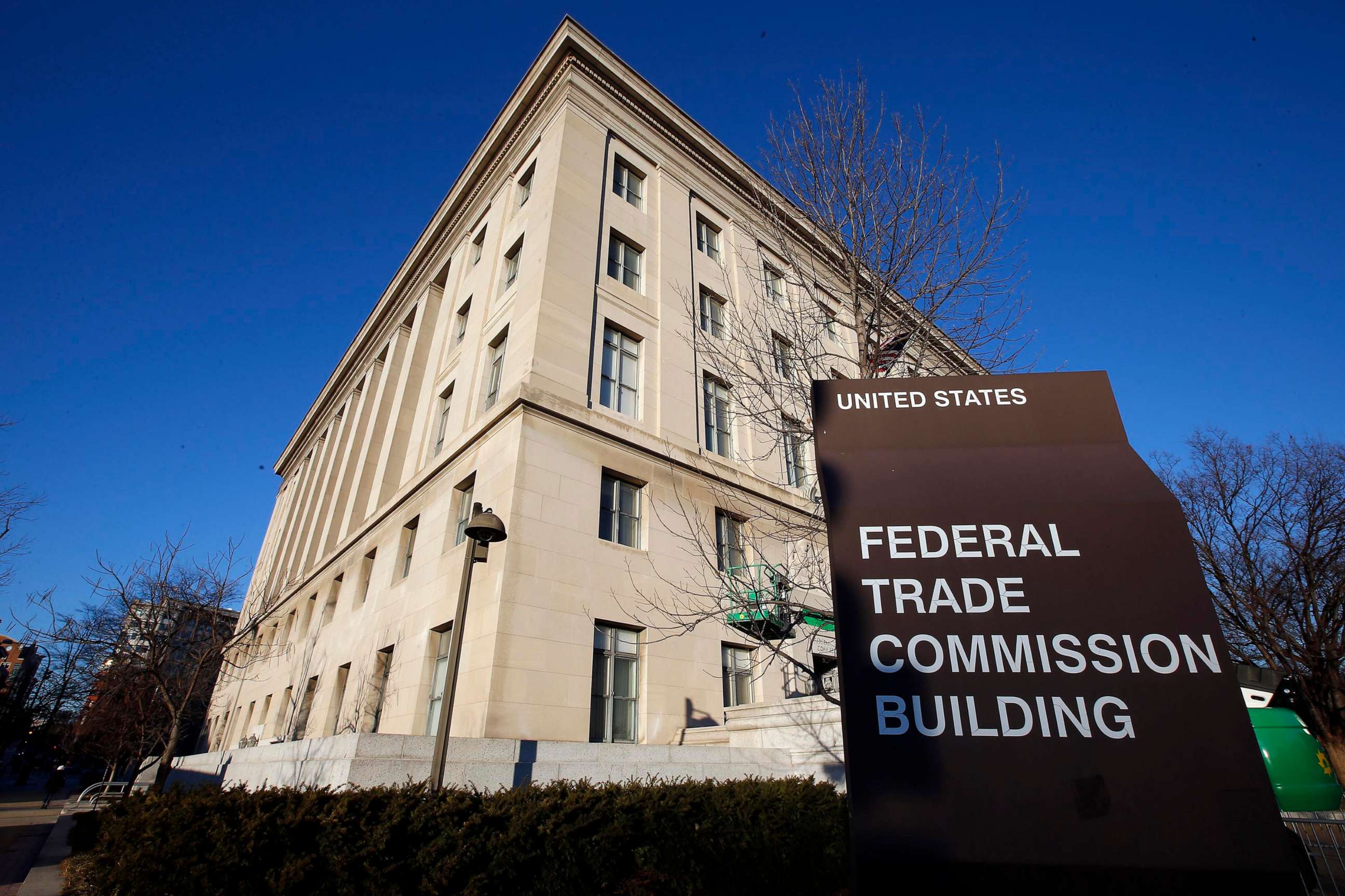 PHOTO: In this Jan. 28, 2015, file photo, the Federal Trade Commission building is shown in Washington , D.C.