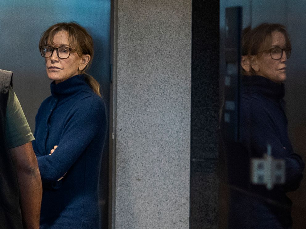 PHOTO: Actress Felicity Huffman is seen inside the Edward R. Roybal Federal Building and U.S. Courthouse in Los Angeles, March 12, 2019.
