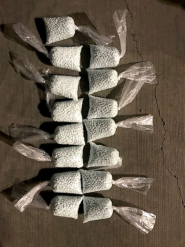 30,000 fentanyl pills seized in Arizona drug bust - ABC News