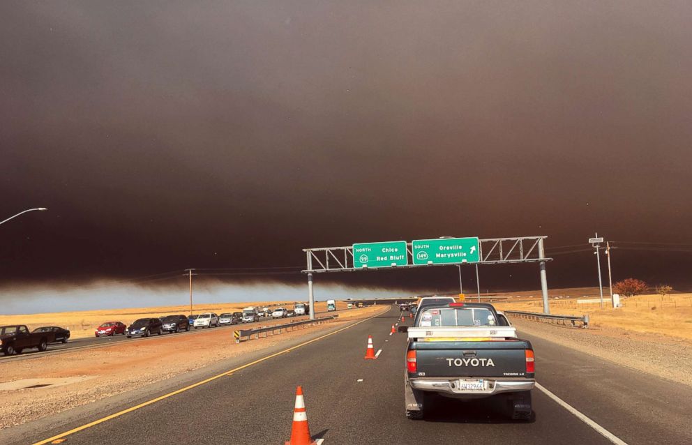 PHOTO: Smoke from the Camp Fire, burning in the Feather River Canyon near Paradise, Calif., darkens the sky as seen from Highway 99 near Marysville, Calif., Nov. 8, 2018.