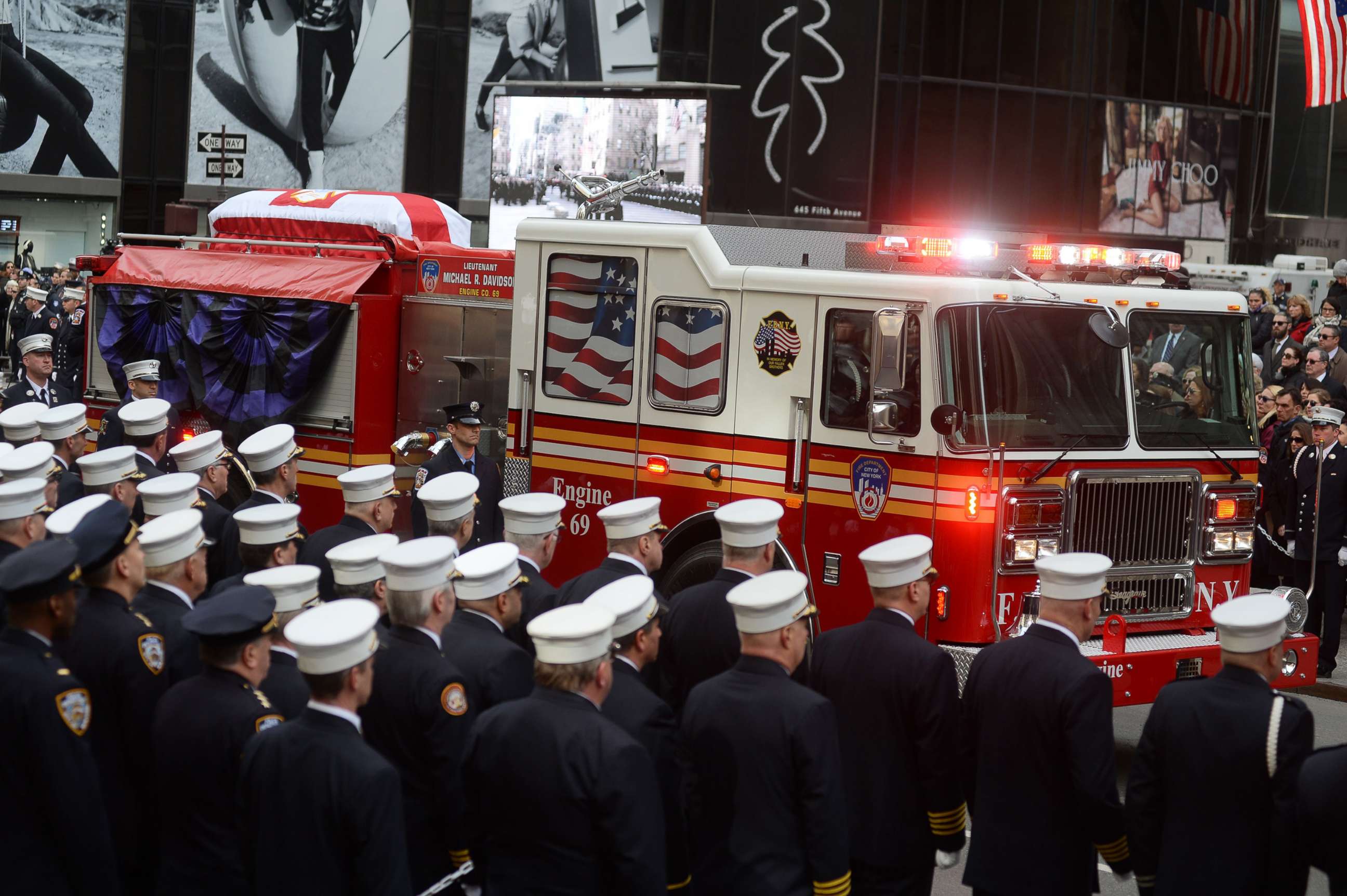 PHOTO: A funeral for firefighter Michael Davidson at St. Patrick's Cathedral, New York, March 27, 2018.