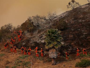 How many prisoners are fighting the Los Angeles fires?