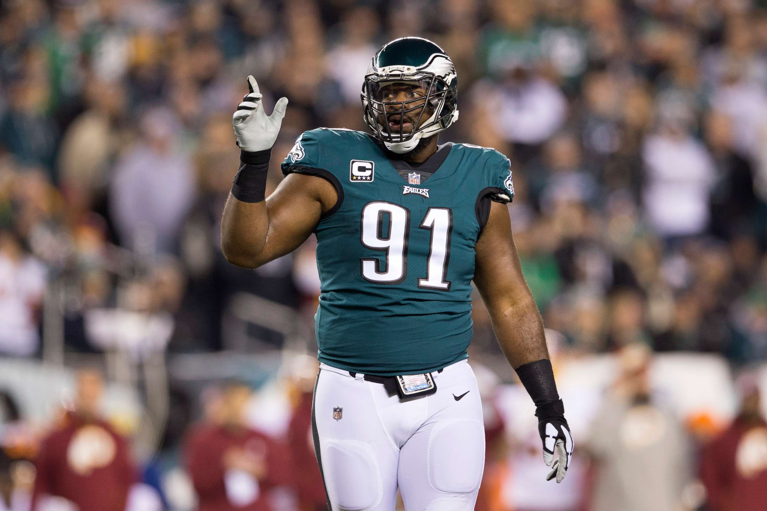 NFL player Fletcher Cox calls 911 as man allegedly attempts to break into  his home - ABC News