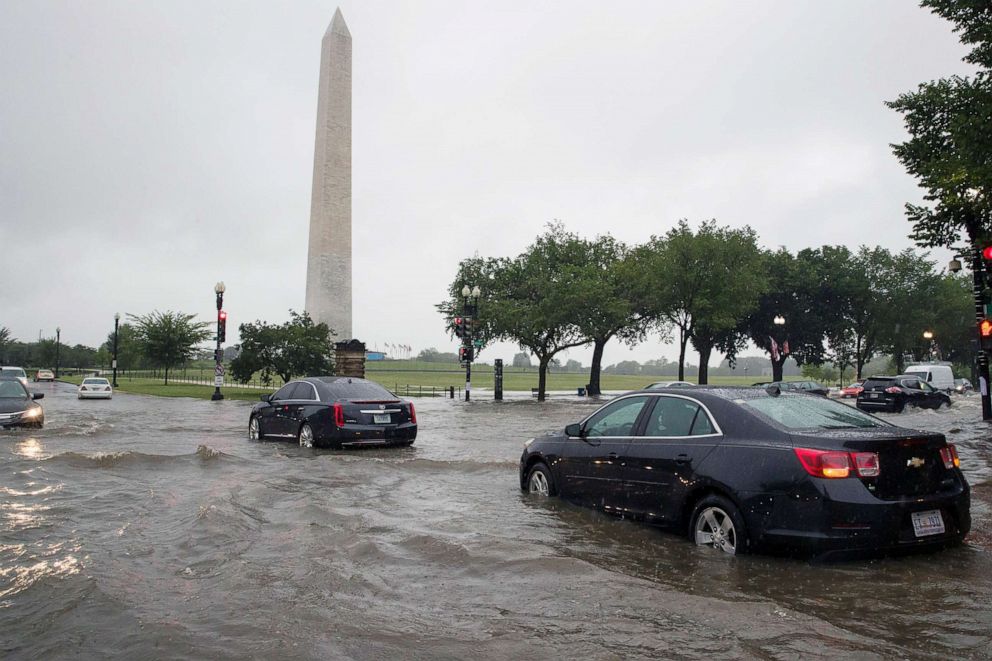 Dangerous flash flooding hits Washington DC during morning commute