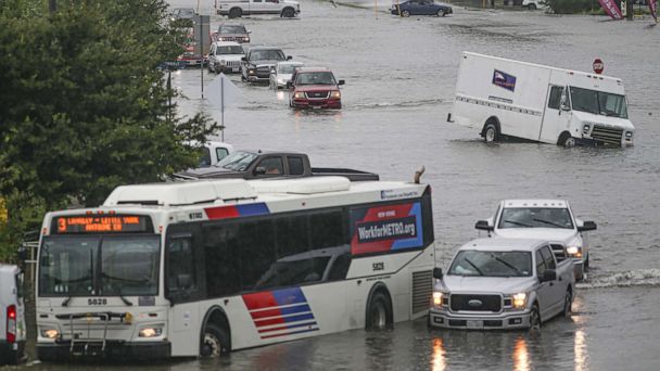 3 Life-saving Tactics To Use If In A Car During A Flash Flood - ABC News