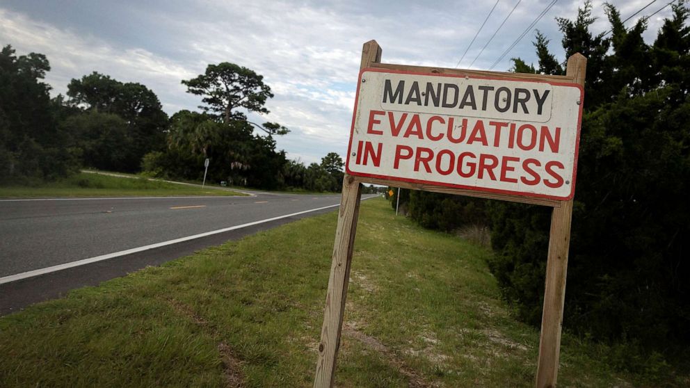 FEMA advises to plan ahead before a hurricane strikes. 
