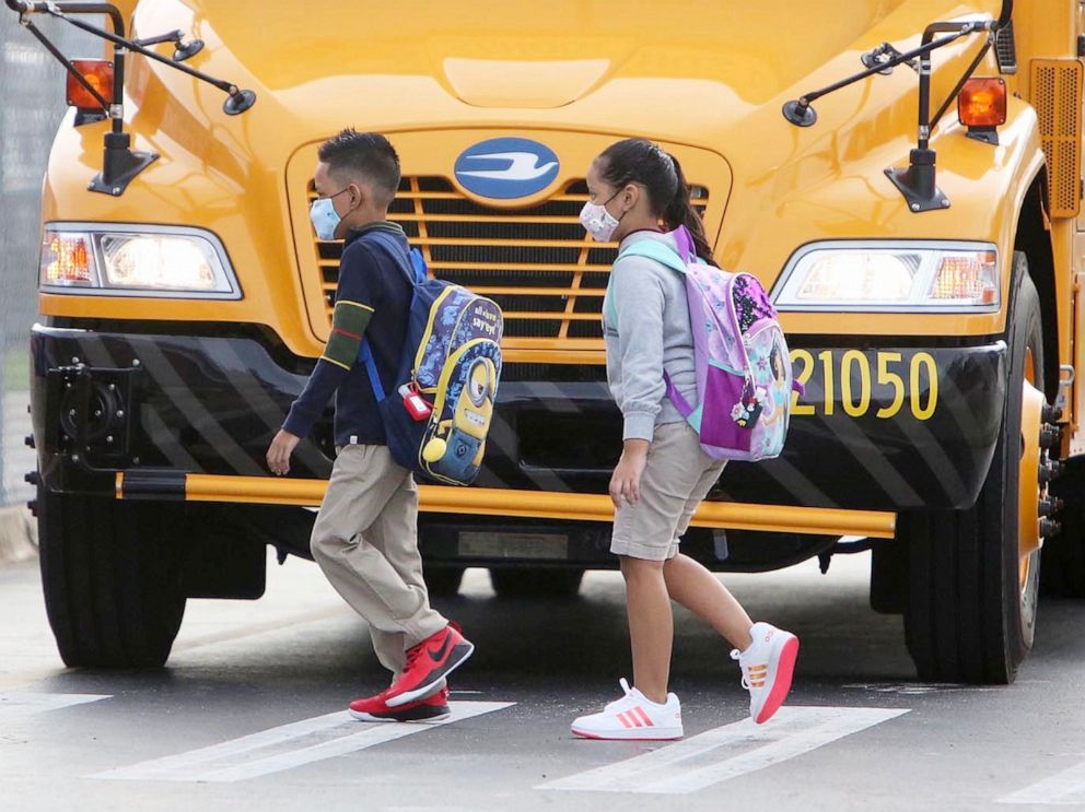 PHOTO: Students return to school in Westview, Fla., Oct. 5, 2020.