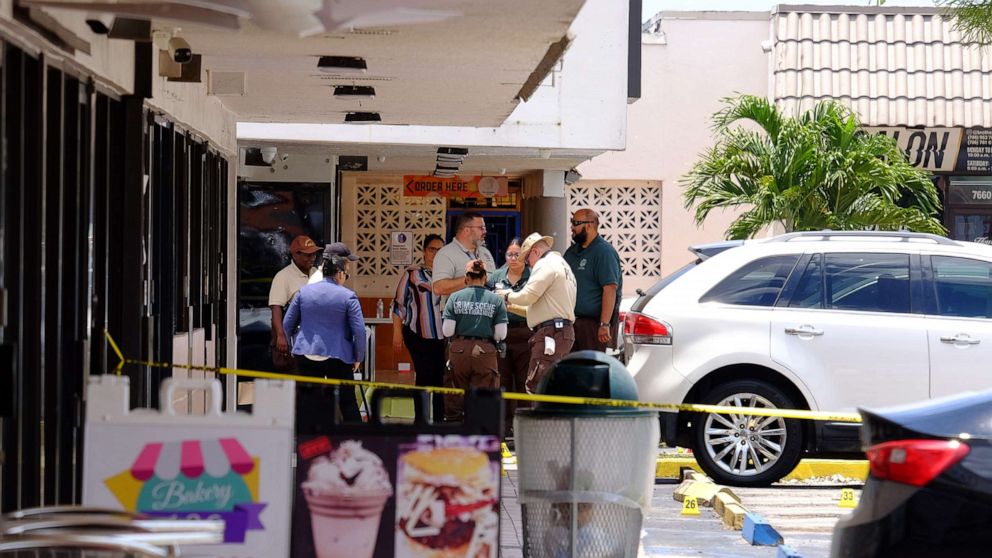 Violent Memorial Day Weekend Shootings Erupt In New York Miami And More Abc News