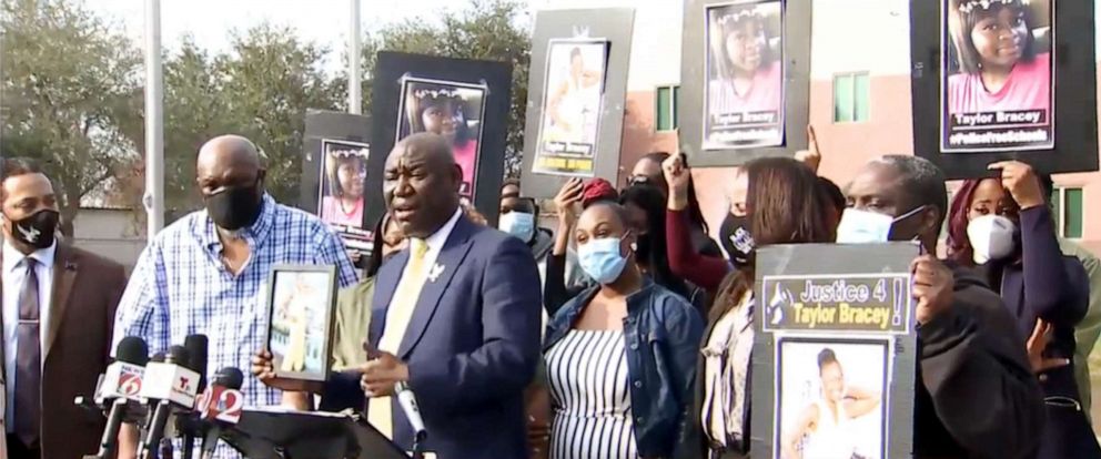 PHOTO: Civil rights attorney Ben Crump holds a press briefing with the family of Taylor Bracey outside the Osceola County Sheriff's Office in Florida, Jan. 30, 2021.