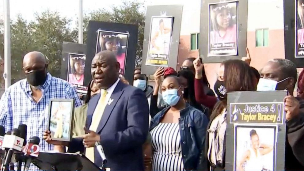 PHOTO: Civil rights attorney Ben Crump holds a press briefing with the family of Taylor Bracey outside the Osceola County Sheriff's Office in Florida, Jan. 30, 2021.