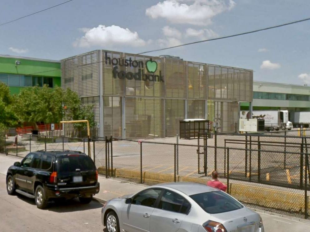 PHOTO: The Houston Food Bank was forced to throw away about $2.7 million worth of food after an ammonia leak contaminated the refrigerated area.