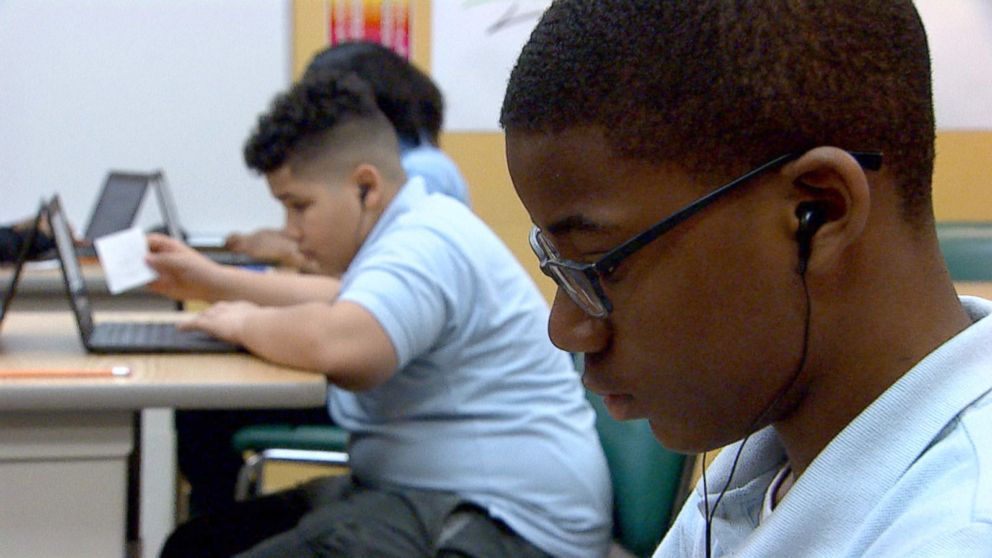 PHOTO: Students at the Arial Community Academy in Chicago, Illinois, are getting financial literacy lessons with the non-profit curriculum creator Foolproof.