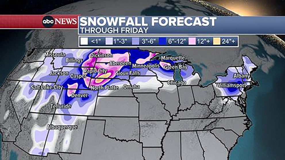 PHOTO: Snowfall forecast map.