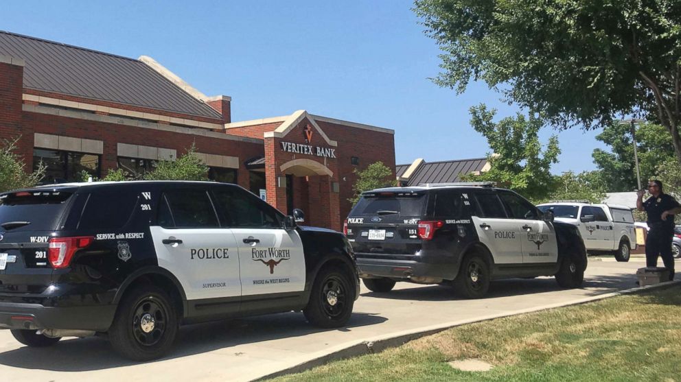 Texas police department fires 5 officers, suspends 2 over in-custody ...