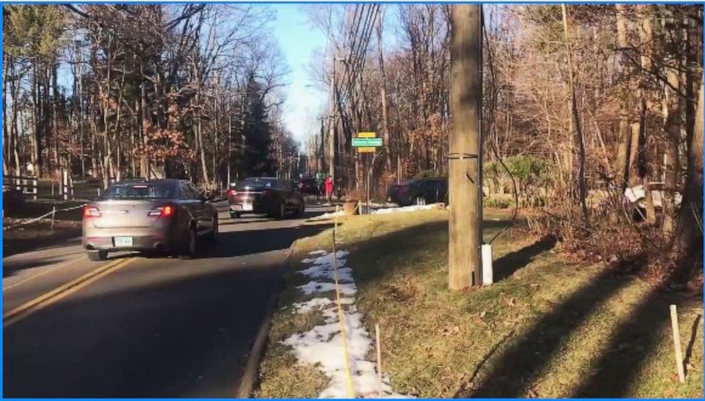 PHOTO: Connecticut State Police detectives execute a search warrant at the Farmington, CT, home of Fotis Dulos, Jan. 29, 2020.