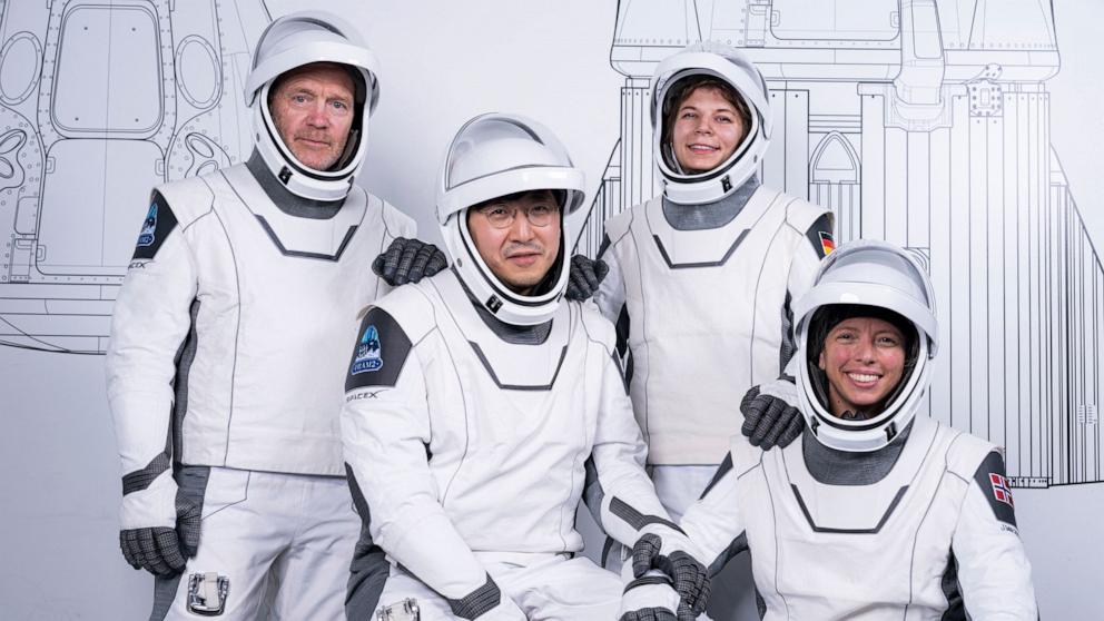 SpaceX successfully launches 1st humans to travel over Earth's
