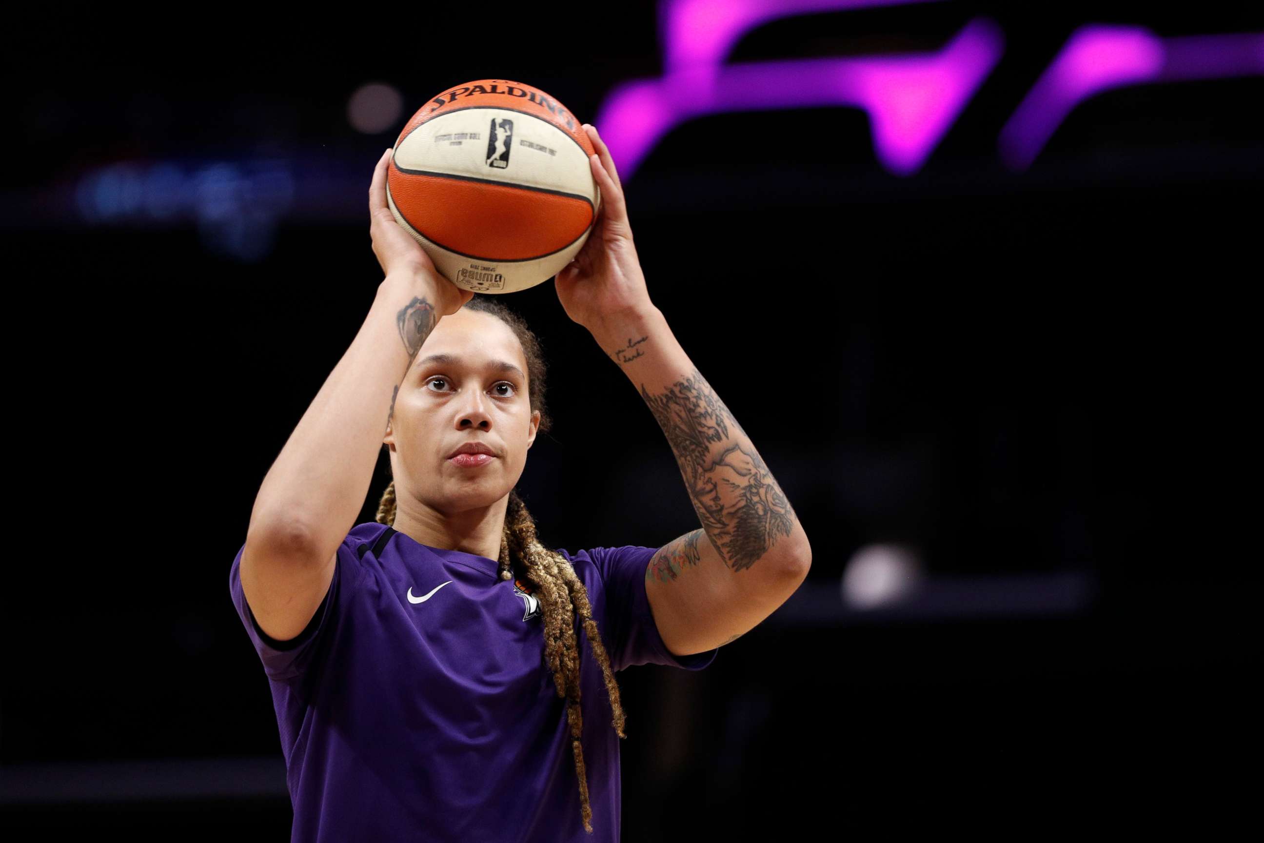 PHOTO: Brittney Griner warms up for the game against the Los Angeles Sparks at Staples Center, Aug. 8, 2019, in Los Angeles.