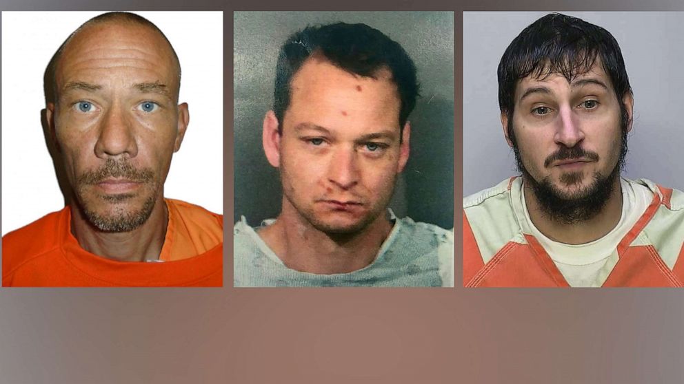 Eight inmates escape prison van in Oklahoma after driver leaves