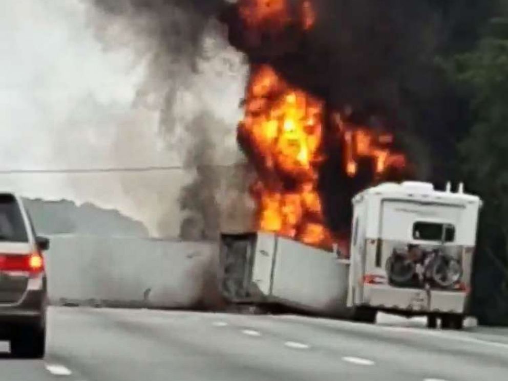 PHOTO: Multiple people are dead and others critically hurt after a fiery car crash on I-75 near Gainesville, Florida, Jan. 3, 2019.