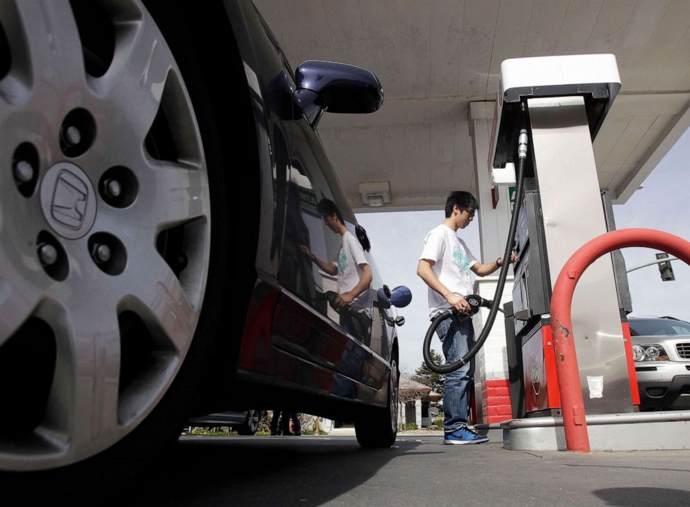PHOTO: In this March 7, 2011, file photo, a motorist fuels up at a gas station in Santa Cruz, Calif.