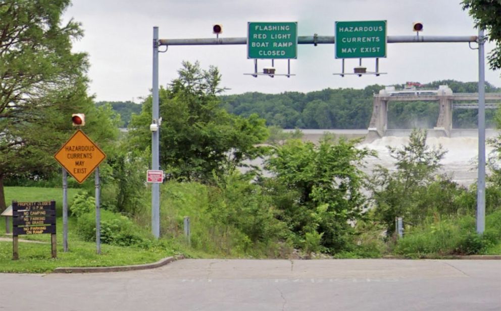 PHOTO: Signs warn of hazardous currents at the top of the George Rogers Clark boat ramp in Clarksville, Ind., in a Google Maps Street View image from 2019.