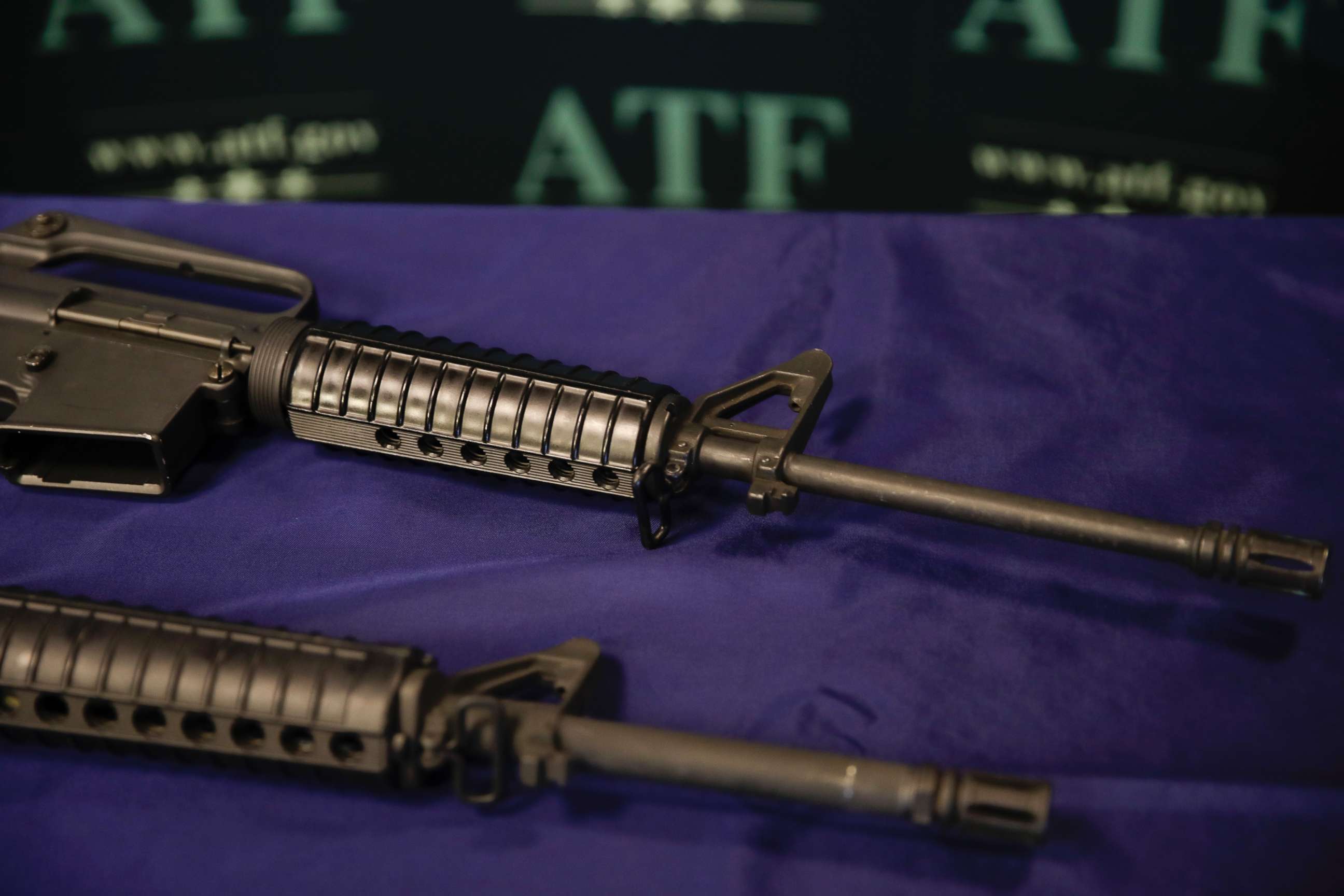 PHOTO: In this Tuesday, Aug. 29, 2017, photo, homemade rifles are displayed on a table at an ATF field office in Glendale, Calif.