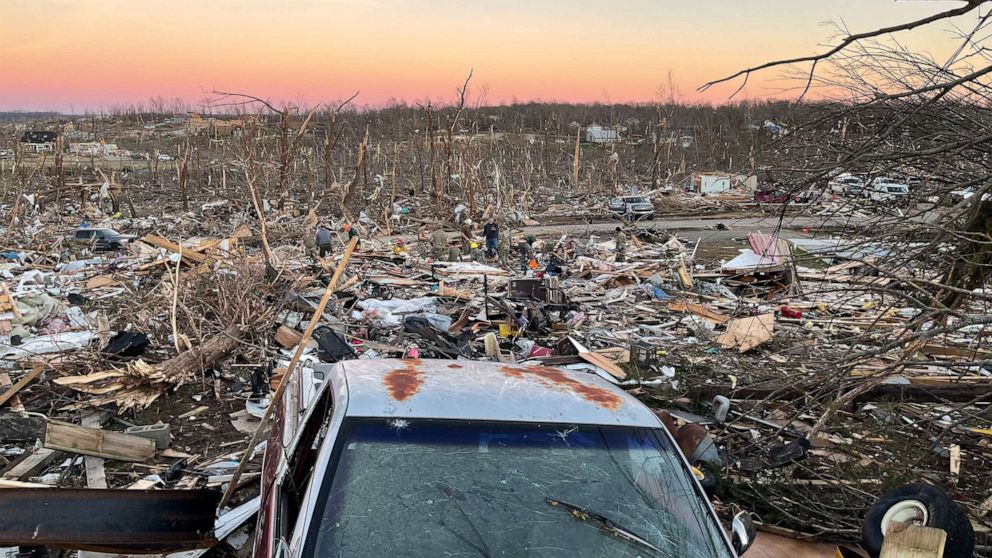 93 Dead Across 5 States The Deadly Tornado Outbreak By The Numbers Abc News 