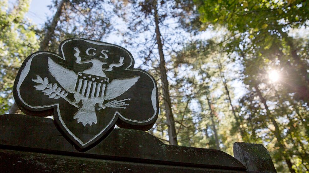 PHOTO: This Monday, Sept. 22, 2014 file photo shows the official Girl Scouts crest at the entrance of a Girl Scout Camp in Lapeer, Mich.