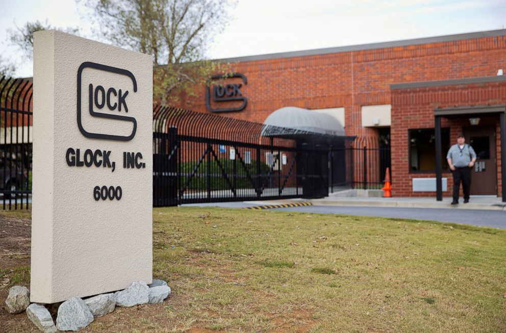 PHOTO: In this Oct. 8, 2014 file photo, a security guard stands outside the Glock, Inc. headquarters in Smyrna, Ga.