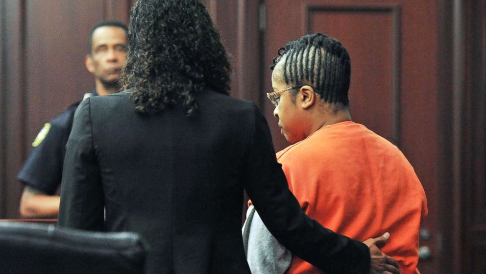 PHOTO: Defense attorney Diana Johnson stands with Gloria Williams as she enters a guilty plea on charges of kidnapping and interference during a hearing, Feb. 12, 2018 in Jacksonville, Fla.