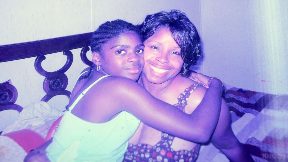 PHOTO: Kidnap victim born Kamiyah Mobley poses for a snapshot with Gloria Williams, the South Carolina woman authorities say abducted Kamiyah from a Florida hospital just after her birth and raised her under the name Alexis Kelli Manigo. 